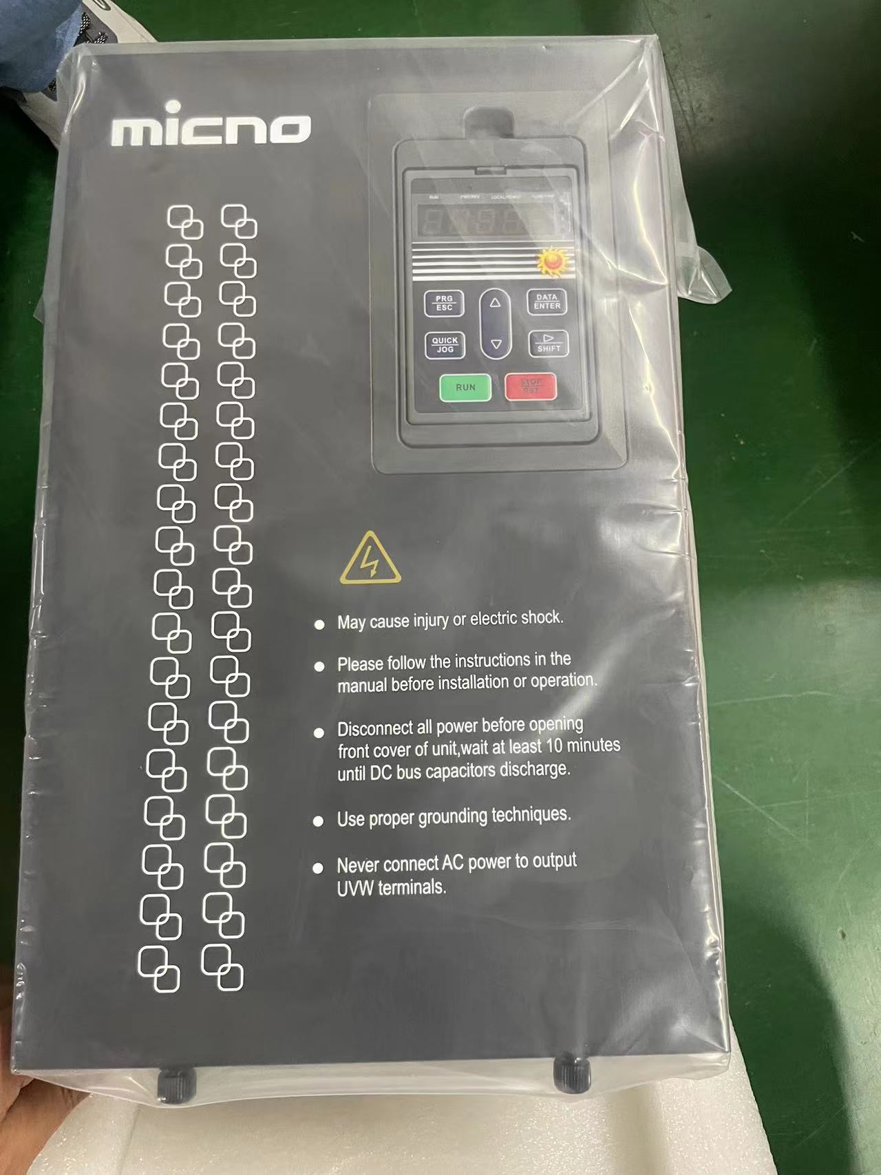 2.2kw 4kw 5.5kw 7.5kw 11kw 15k - огляд і ціна Solar Pump Inverter 2.2Kw